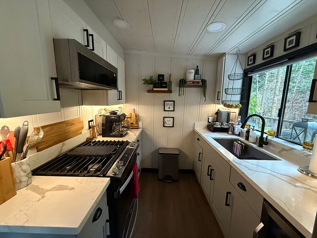 2 bed, 1.0 bath, 600 sqft, $2,750 — Photo 3