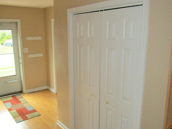 3rd image of 700 Westwood St