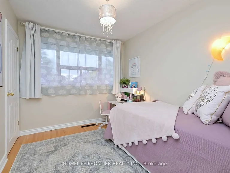 9 Avonmore St — Photo 12
