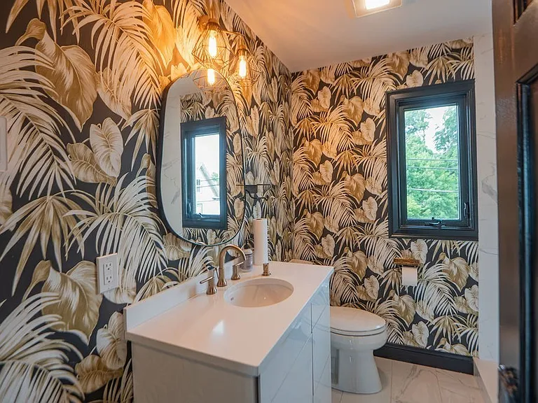 82 Webb St #2L — Photo 8