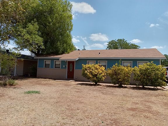 2nd image of 933 Fannin St