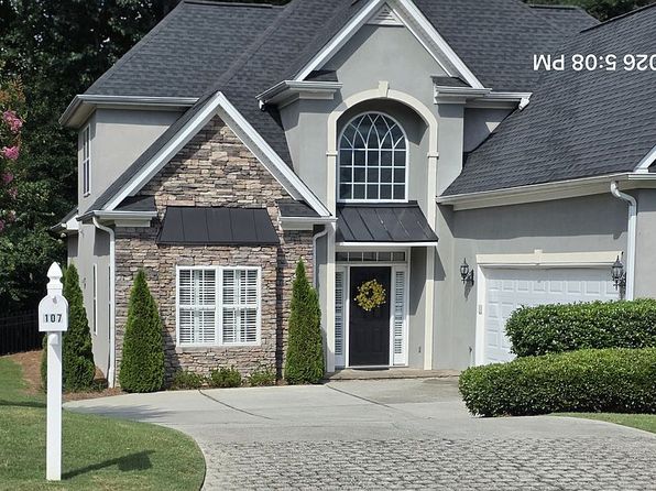 107 Woodsdale Dr