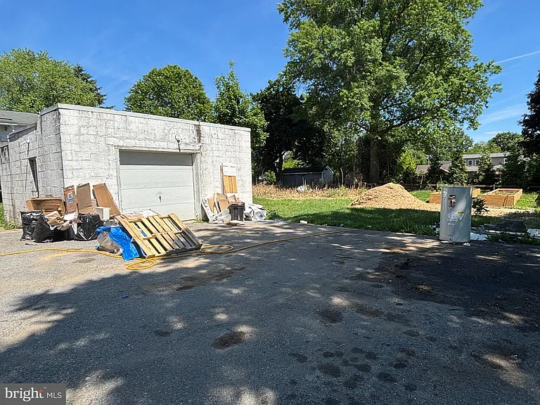 888 Walnut St — Photo 35
