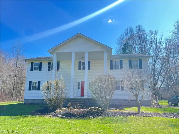 361 Mahan Denman Rd NW, Bristolville, OH 44402