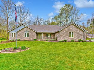1260 W Bunkerhill Rd, Mooresville, IN 46158