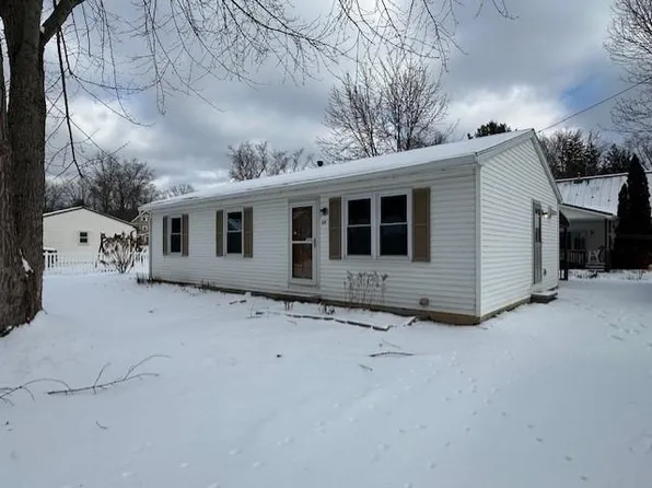 23 Fladry Ln, Warren, PA 16365