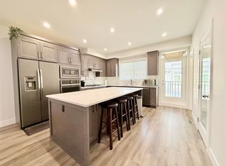 19239 70th Ave #3, Surrey, BC V4N 6S8