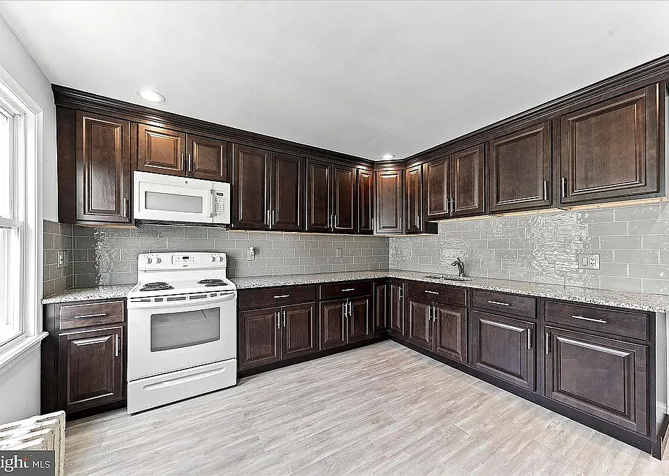 317 Davis Ave #B