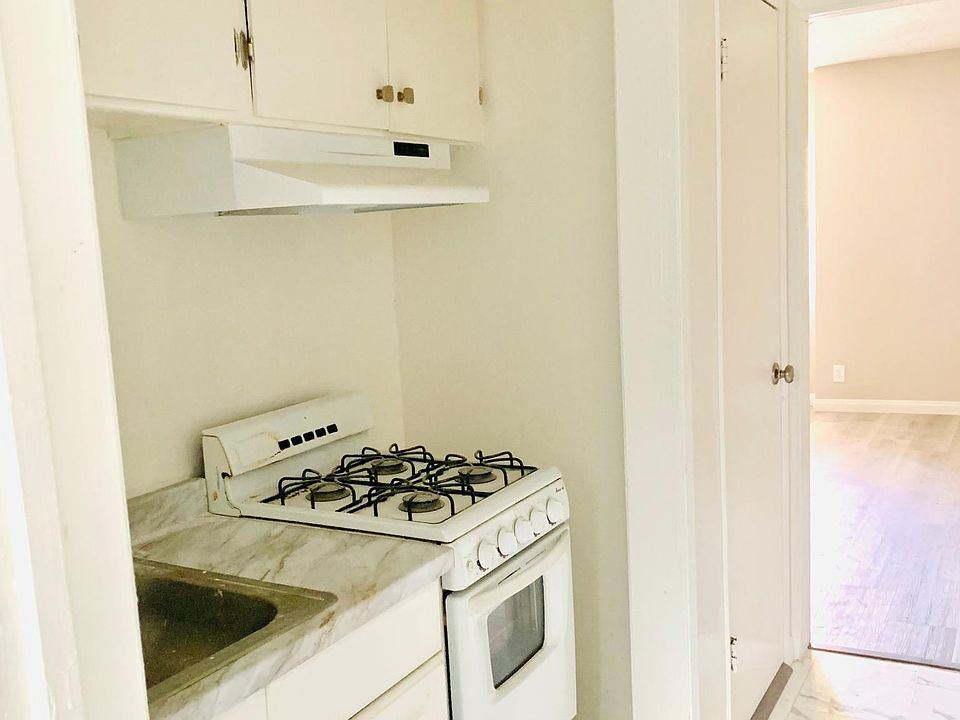 1st image of 18400 Napa St #7