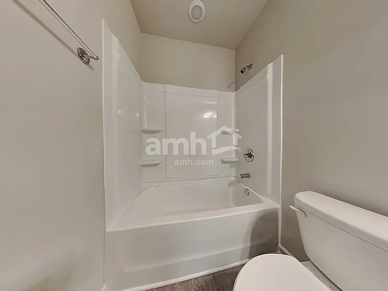 338 Winston Cir — Photo 17