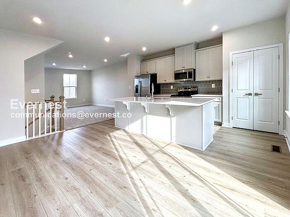 4th image of 4539 Camfield Ln