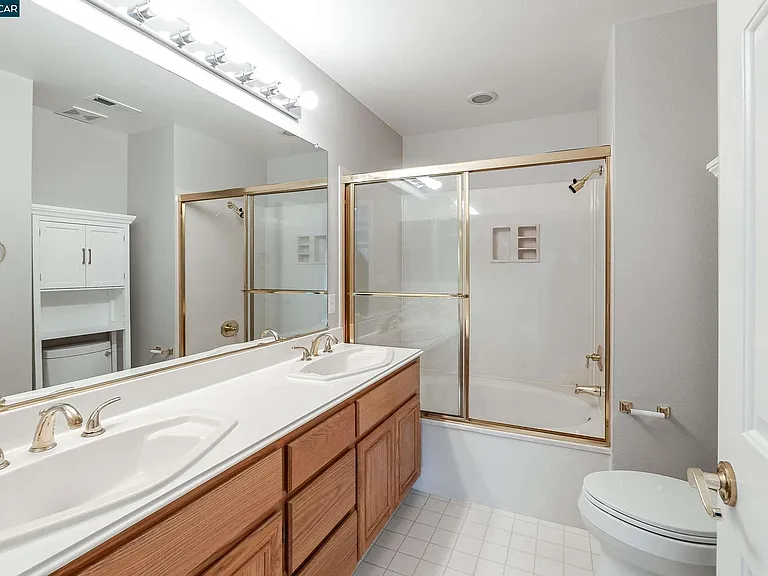 435 Regal Lily Ln — Photo 26