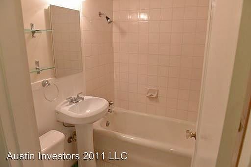 5th image of 409 10th Ave E APT 204