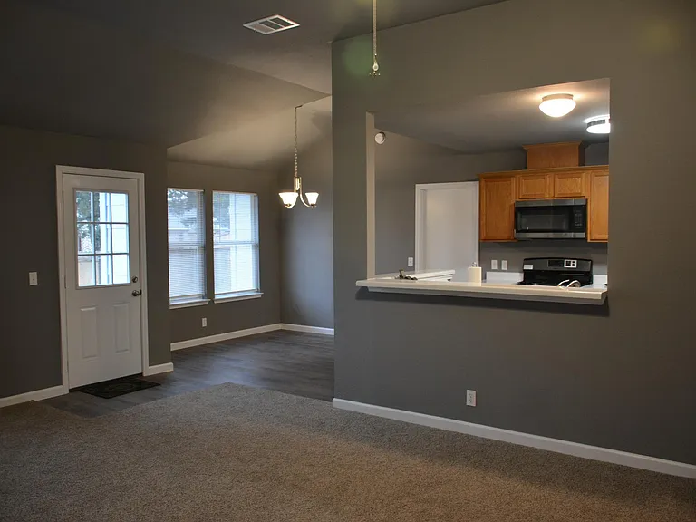 1803 Greening Way — Photo 6