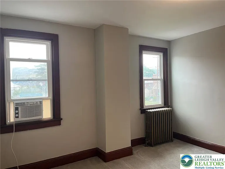 543 W Emaus Ave — Photo 32