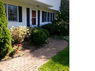 115 Sagamore Dr S, Liverpool, NY 13090