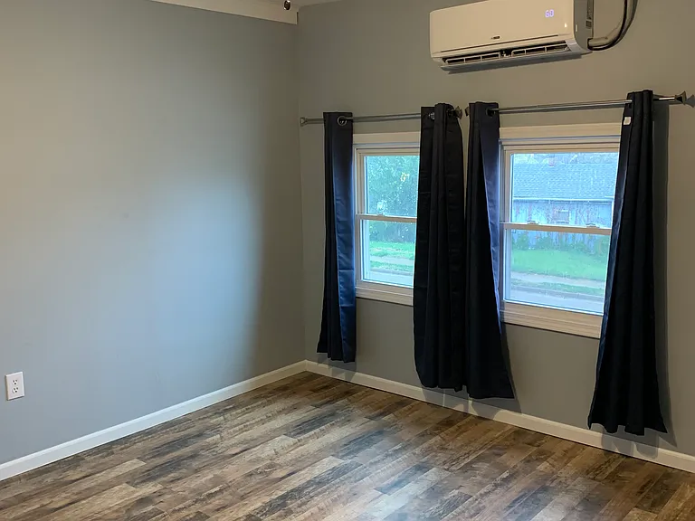 Bedroom #1
