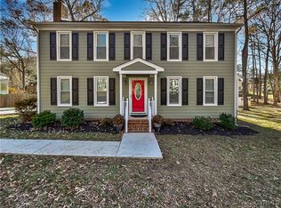9131 Chatham Grove Ln, North Chesterfield, VA 23236