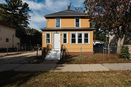 714 Helmholz Ave #2 Photo 1