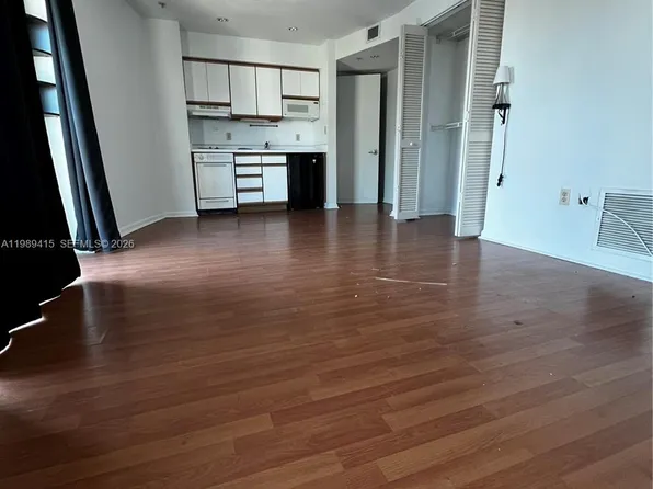 5705 SW 72nd St, South Miami, FL