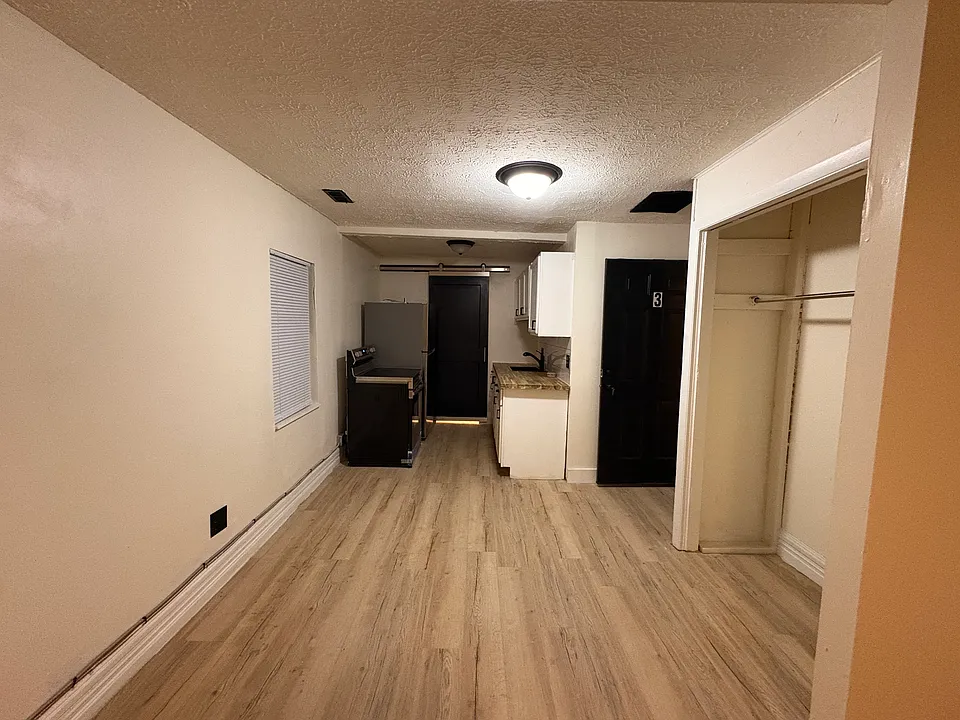 1814 North Ave #3