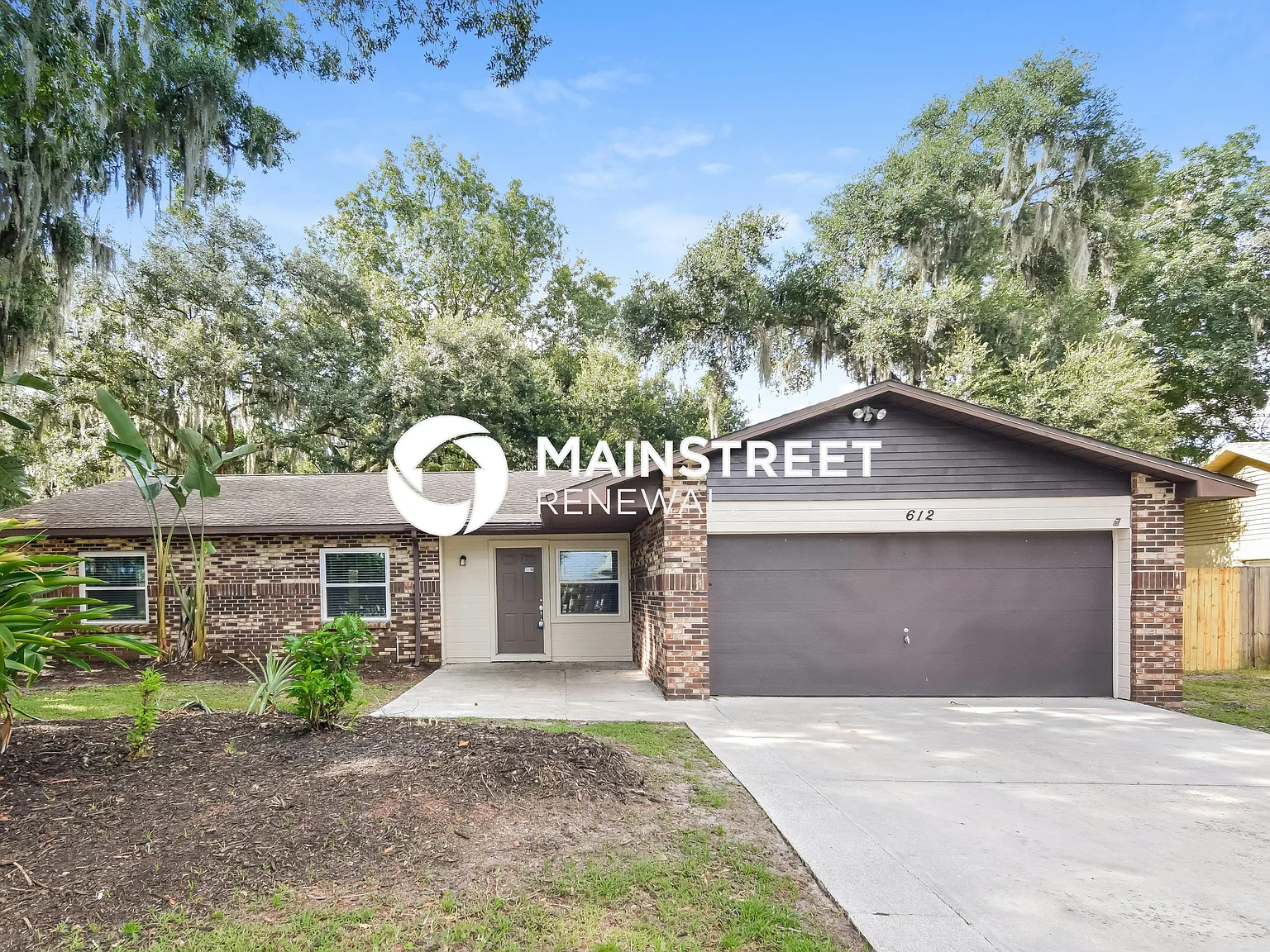 612 Angelica Pl — Photo 1