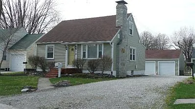 345 Reed Ave photo 1