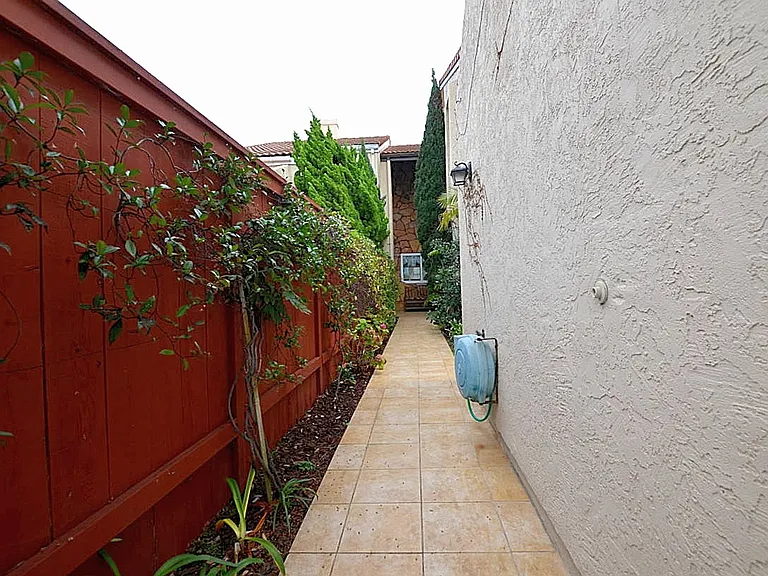 95 Port Of Spain Rd — Photo 37