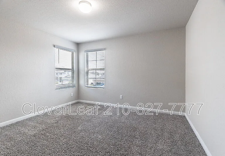 940 Windflower — Photo 29