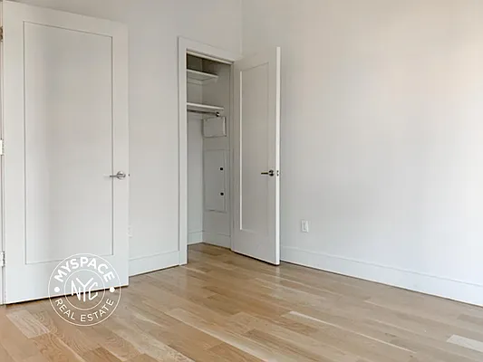 Rented by MySpaceNYC | media 54