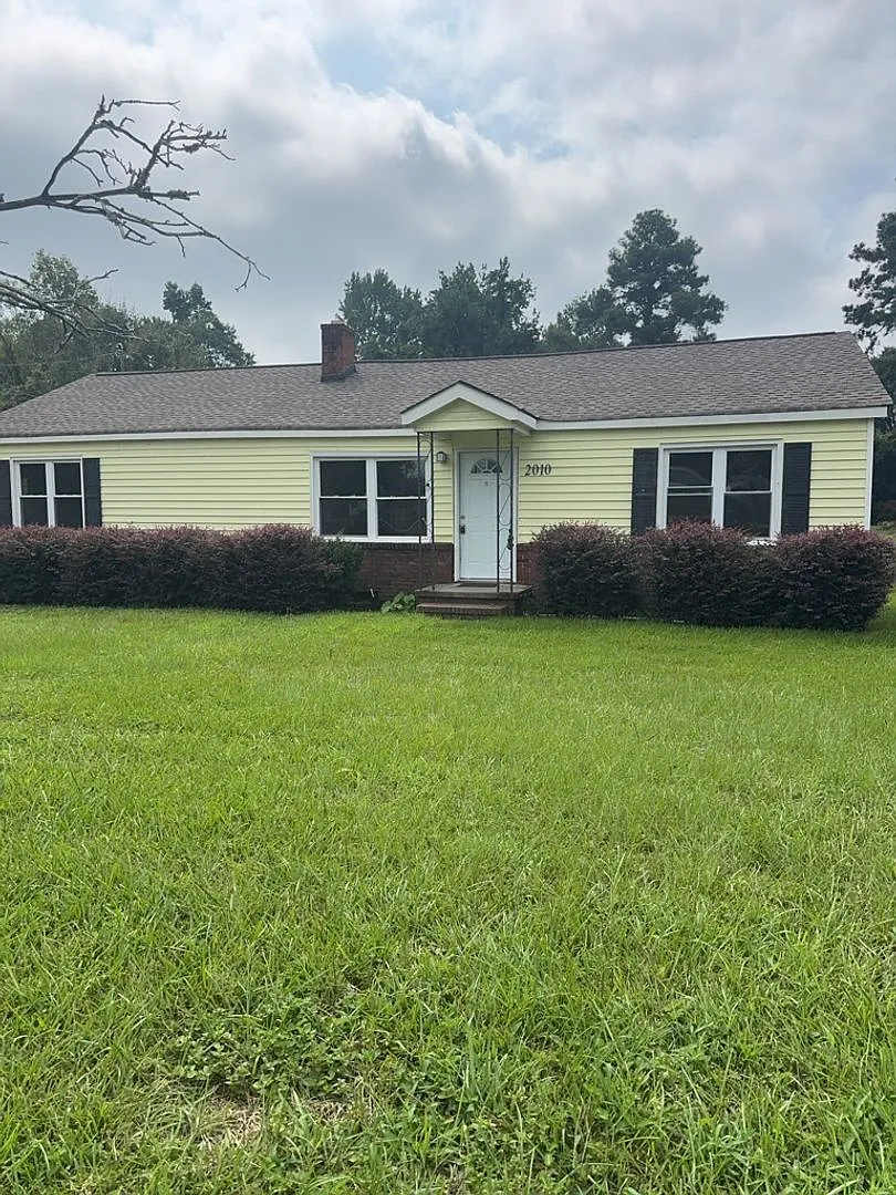 3 bedroom 1 bathroom Home in Augusta, GA — Photo 1
