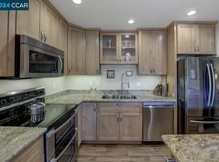 1300 Canyonwood Ct APT 7, Walnut Creek, CA
