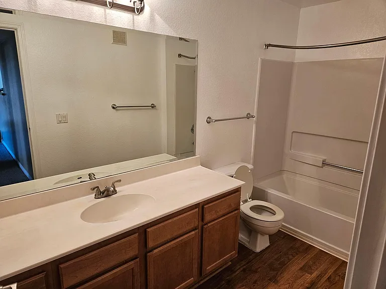 12071 Alta Carmel Ct #87 — Photo 11
