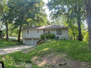 7611 NW Fawn Ave, Kansas City, MO 64152