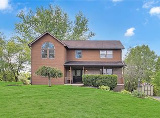 2002 Timber Ln, Aliquippa, PA 15001