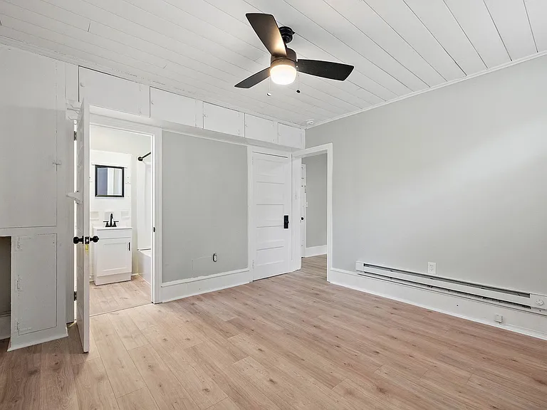 901 N Franklin St #1 — Photo 16