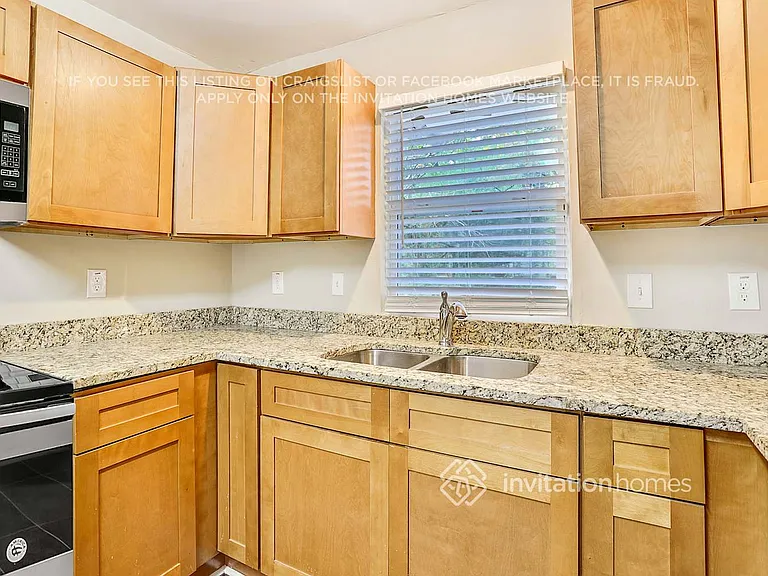 2284 Headland Dr — Photo 8