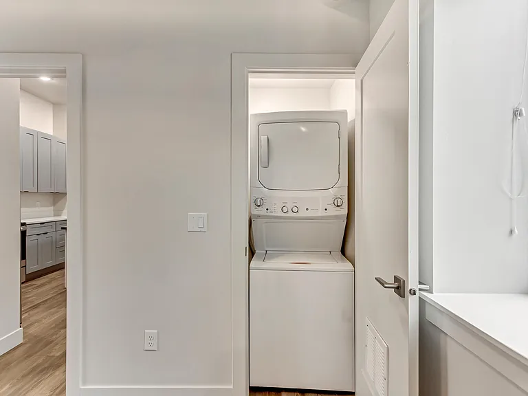 606 W North Temple St #105 — Photo 16