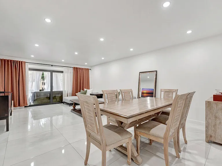 138 S Cypress Rd #224 — Photo 3