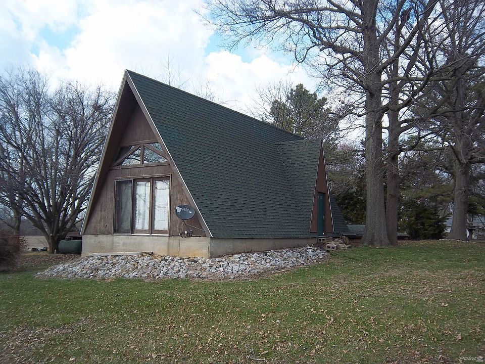 Index#2236 (90 S Main, Raleigh, IL) 002