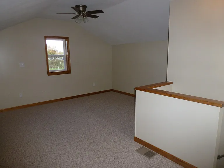 140 Willow St — Photo 10