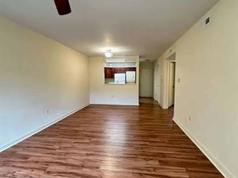 1203 Jamestown Rd #A — Photo 5