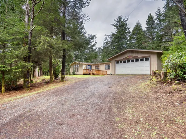 253 SE 126th Dr, South Beach, OR 97366