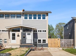 12 Birkshire Rd, New Castle, DE 19720