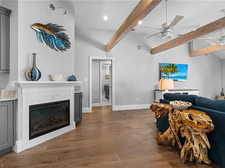 1320 Marlin Dr — Photo 8