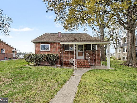 2nd image of 826 Cold Spring Rd