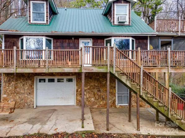 125 Dogwood Ln, Sylva, NC 28779
