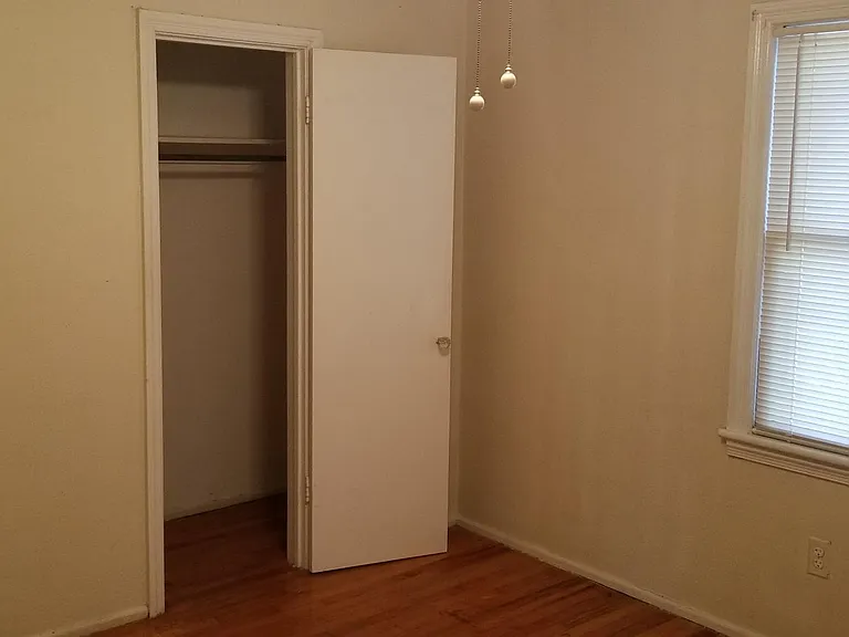 1314 E 52nd St #1/2 — Photo 11