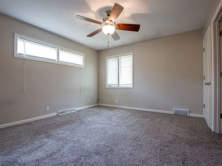 11808 William St — Photo 14