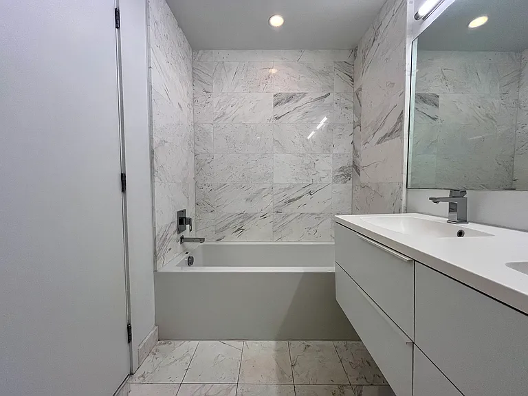 9940 W Bay Harbor Dr #3BN — Photo 6